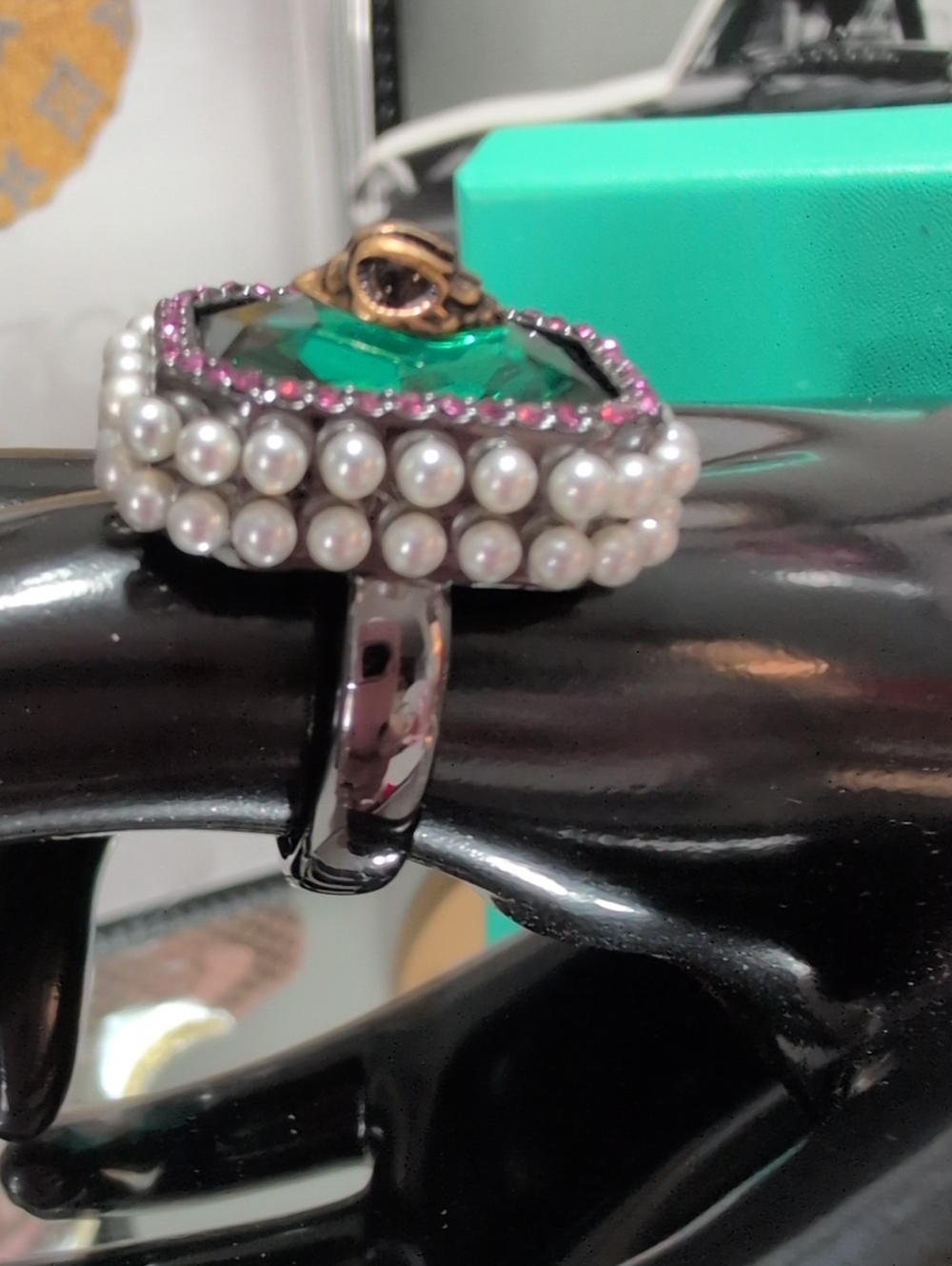 Kurt Geiger London Signature Eagle Vintage Gem Cocktail Ring Sz 8 💥 New! - Picture 4 of 7